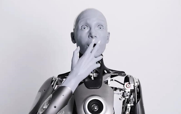 Робот-гуманоїд заявив, що андроїди не планують захоплювати світ