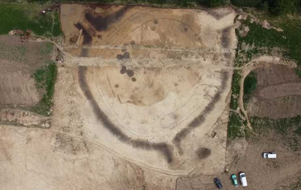 У Чехії археологи знайшли споруду, давнішу за єгипетські піраміди