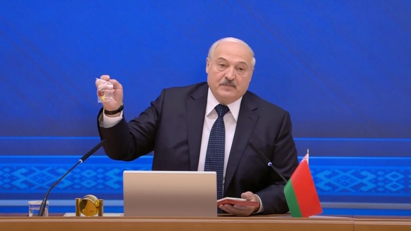Лукашенко оголосив про плани створення спільних із Росією «навчально-бойових центрів»